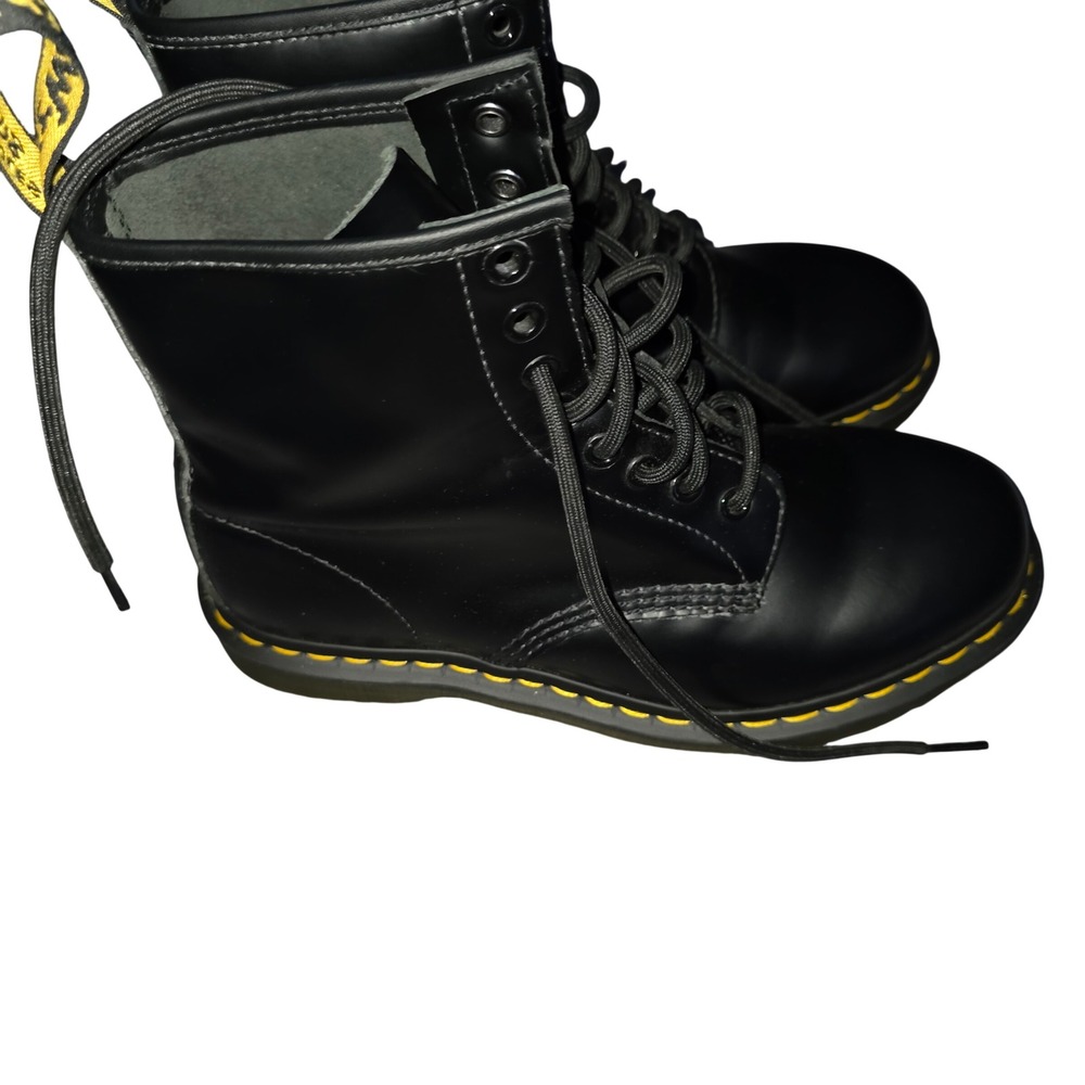 Dr Martens 1460 Smooth Leather Black 8 Eye Lace Up Boots Mens 7 Womens 8